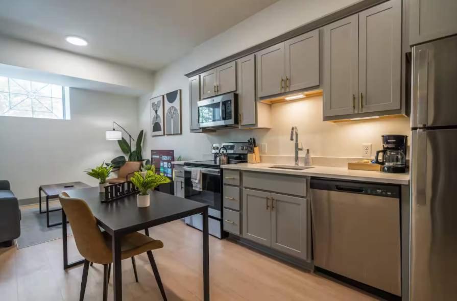 Apartment Cozy Unit With Free Parking Near Medical District